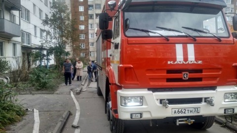 17 пожарных тушили квартиру в муромской многоэтажке
