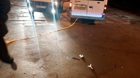 Зацепился за трос. Челябинец разбил голову, упав с электросамоката
