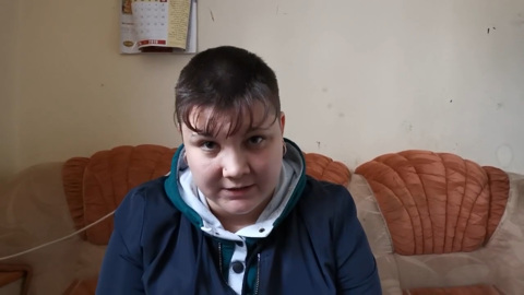 "Случилась беда": скандалившая с сыном в прямом эфире мать записала обращение