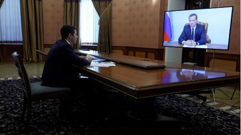 Губернатор Ямала рассказал Дмитрию Медведеву о мерах по борьбе с киберпреступлениями