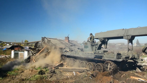 Военные закончили снос строений, разрушенных при наводнении в Тулуне