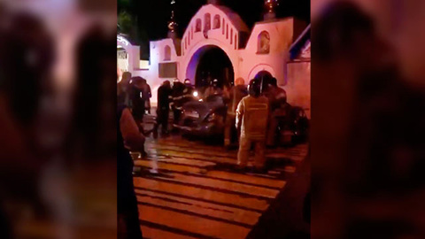 "Мерседесом", протаранившим храм, управлял полицейский