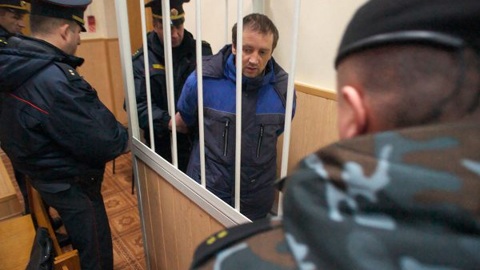 Священника, задержанного в притоне с проститутками, отправили в тюрьму