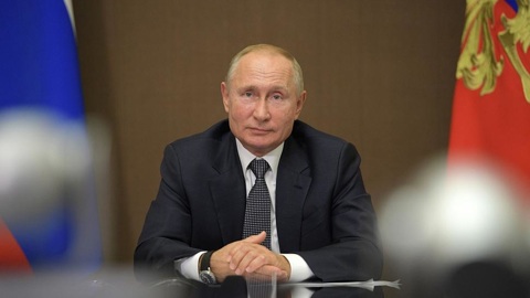 Вениамин Кондратьев поздравил президента России с 68-летием