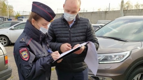 Угнанная в Санкт-Петербурге иномарка "всплыла" в Костроме