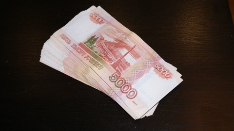 В Симферополе из автомобиля похитили более 2,5 миллиона рублей