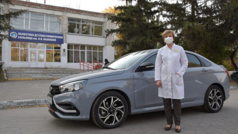 Автомобили правительства Самарской области предоставят врачам