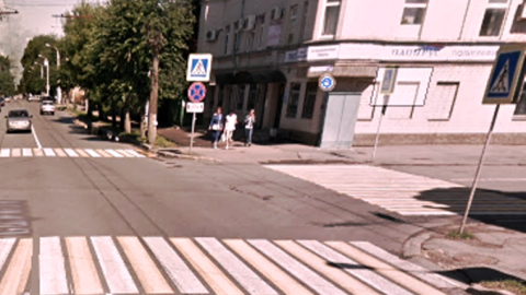 В Костроме иномарка сбила подростка на "зебре"