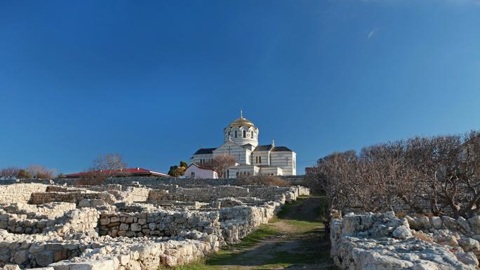 В Херсонесе нашли площадь, где крестился князь Владимир