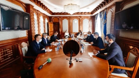 Глава Бурятии обсудил вопросы сотрудничества с заместителем премьер-министра Татарстана
