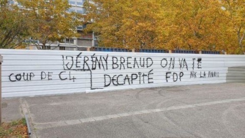 Французского политика угрожают обезглавить