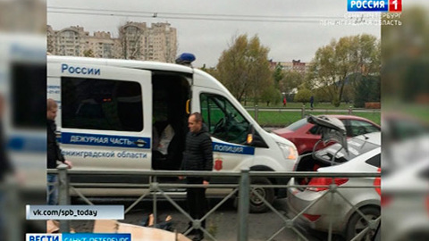 Тело таксиста обнаружили полицейские в угнанном автомобиле