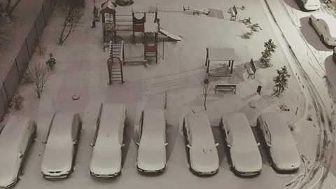 Задержки авиарейсов и пробки на дорогах. Южный Урал борется с непогодой