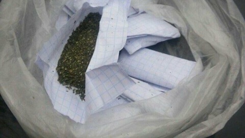 В Ялте полицейские приехали на вызов о домашнем насилии, но нашли наркотики