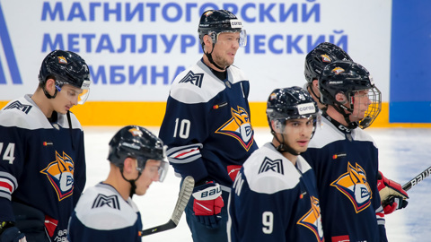 Чемпионат КХЛ. "Металлург" дома проиграл "Сибири"