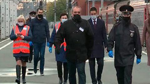 На вокзалах Петербурга проверяют соблюдение масочного режима