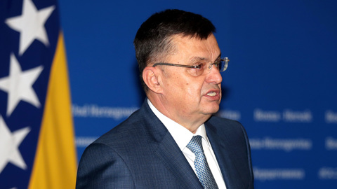 Премьер Боснии и Герцеговины подхватил коронавирус