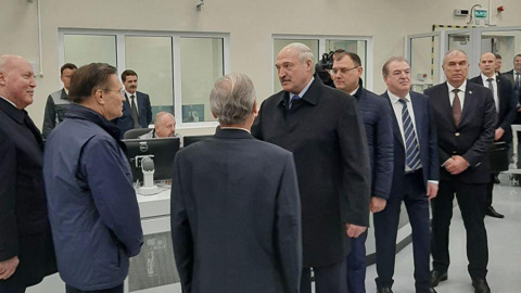 Лукашенко предложил Лихачеву создать белорусскую "дочку"