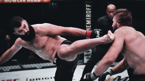Боец Орловский установил новый рекорд UFC после победы над Босером