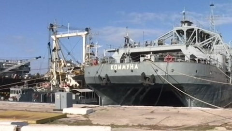 Спасательное судно "Коммуна" возьмет на борт модернизированный глубоководный аппарат