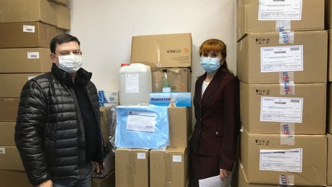 Волонтеры передали карельским врачам средства защиты
