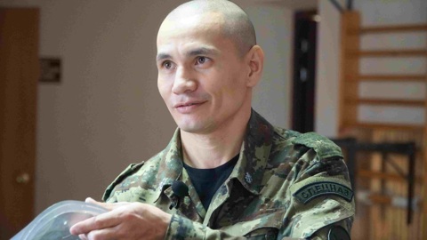 Алтайский спецназовец без остановок пробежал 100 километров