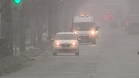 Спасатели предупредили калужан о гололеде и порывистом ветре