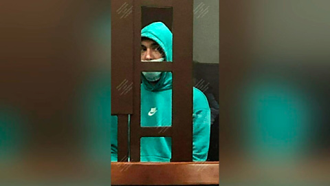 Мужчина, выбросивший инвалида из окна, не признал вину