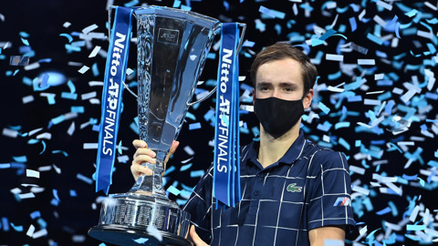 Владимир Путин поздравил Даниила Медведева с победой в ATP Finals
