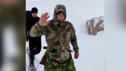 В Абхазии из снежного плена спасли туристов из Москвы