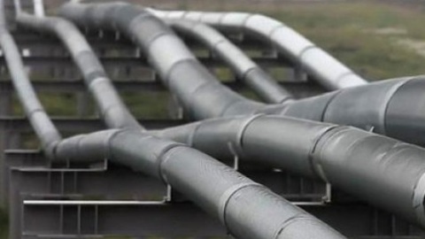 Незаконная врезка в нефтепровод в Калуге привела к загрязнению земель