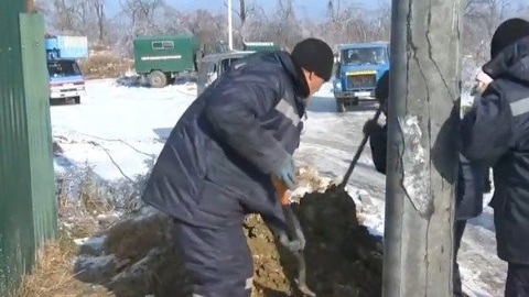 Жители Артема восьмые сутки находятся без света и тепла