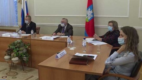 Орловские семьи, взявшие на воспитание сирот, приравняют к многодетным