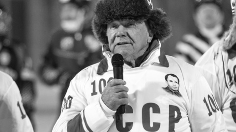 Ушел из жизни шестикратный чемпион мира по хоккею с мячом Осинцев
