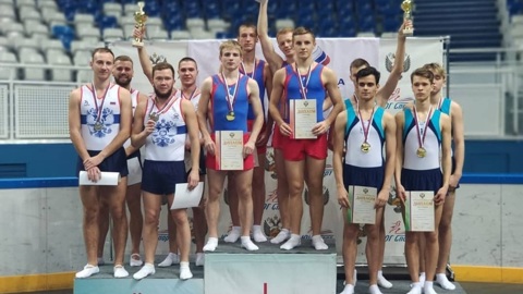 Оренбургские спортсмены взяли золото на чемпионате России по прыжкам на батуте
