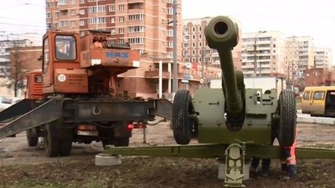 Трехтонная гаубица встала на вечную оборону Тулы