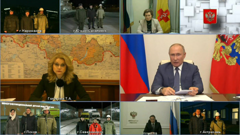 Путин поручил на следующей неделе начать вакцинацию от COVID-19. Новости на "России 24"