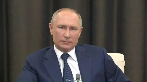 Путин: в наши воды выходят корабли, которые могут работать без капитана и команды