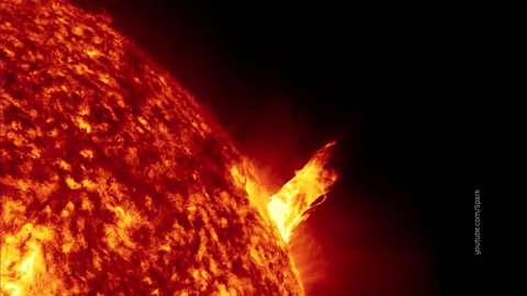 Солнце может ударить по здоровью людей и лишить Землю энергосистемы. Вести в субботу