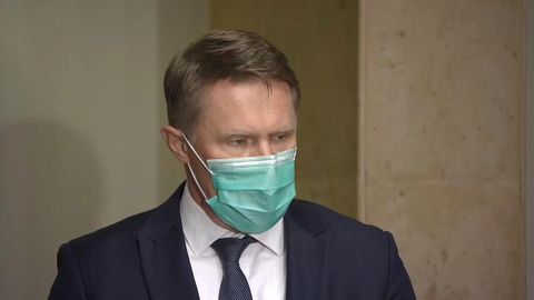 Мурашко рассказал, когда можно будет снять маски