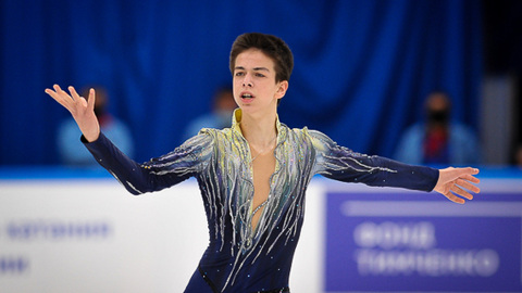 Фигурист Гуменник выиграл этап Гран-при в Москве