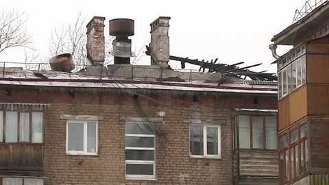 В пострадавшем от пожара доме в Перми частично восстановлено электроснабжение