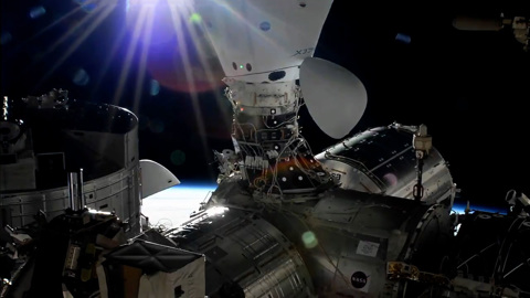 SpaceX: корабль Dragon состыковался с МКС