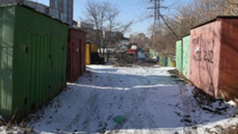В Приморье сын случайно переехал отца машиной, отвез в гараж и оставил умирать
