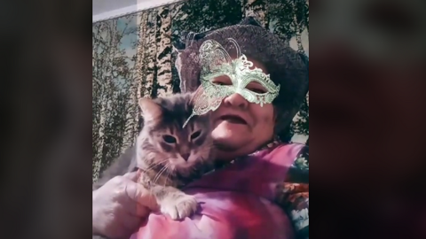 Пенсионерка из Новосибирска стала звездой TikTok