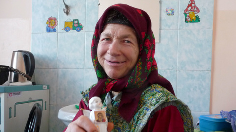Отшельнице Агафье Лыковой строят новый дом