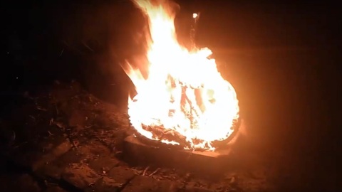 Жгли покрышки: в Якутии спасли пассажиров заглохшей на морозе машины