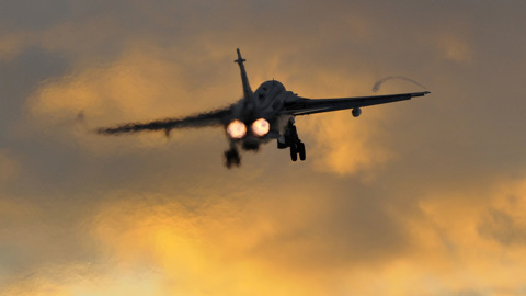 МиГ-31 перехватил RC-135 над Беринговым морем