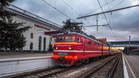 Между Омском и Симферополем начал курсировать скорый поезд "Таврия"