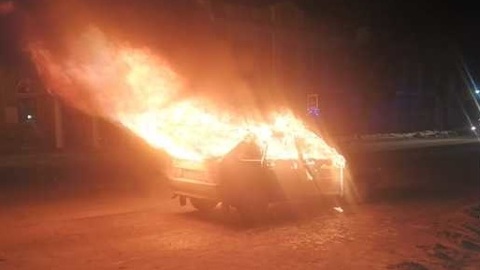 В Бугульме двое пьяных молодых людей сожгли таксиста вместе с машиной